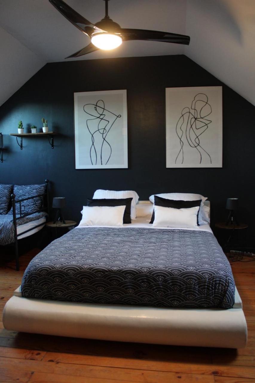 ラヴァル Chez Patou Bed & Breakfast エクステリア 写真