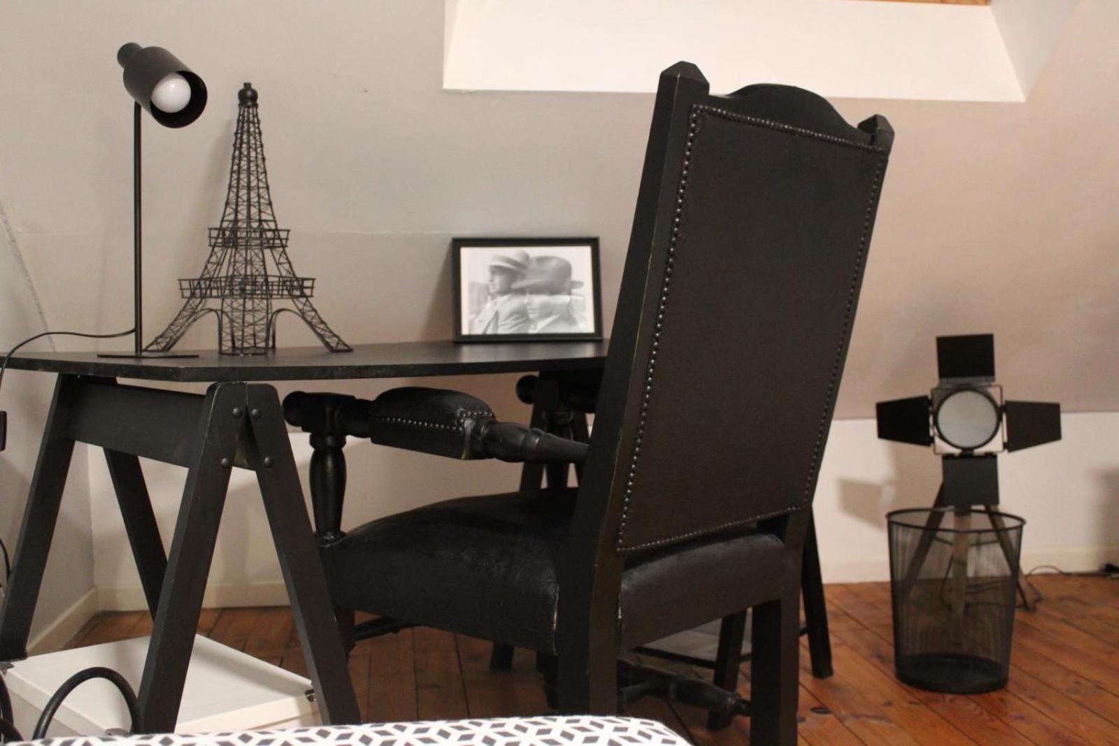 ラヴァル Chez Patou Bed & Breakfast エクステリア 写真
